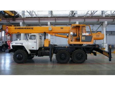 Автокран КС-35714