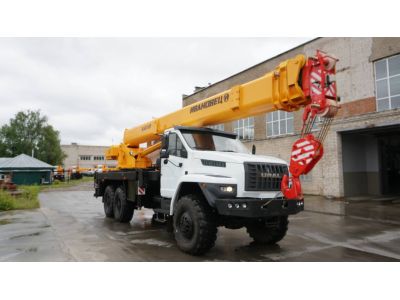 Автокран КС-45717-2Р